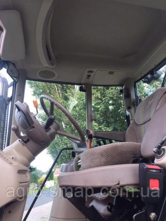 Oldtimer-Traktor des Typs John Deere 6930, Neumaschine in Горохів (Bild 6)