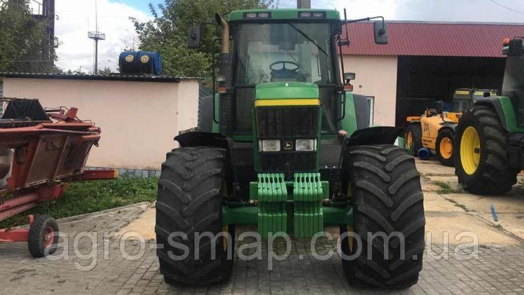 Oldtimer-Traktor des Typs John Deere 7810, Neumaschine in Горохів (Bild 1)