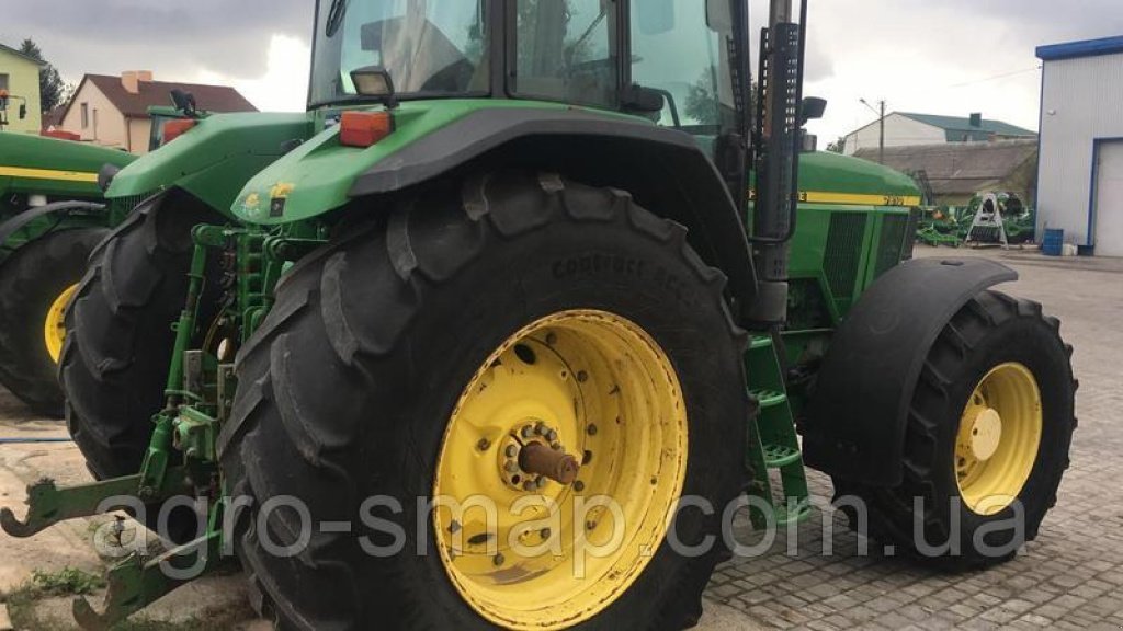 Oldtimer-Traktor des Typs John Deere 7810, Neumaschine in Горохів (Bild 5)