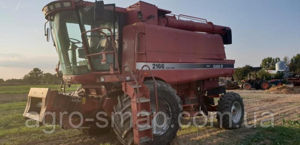 Oldtimer-Mähdrescher des Typs Case IH 2166, Neumaschine in Горохів (Bild 3)
