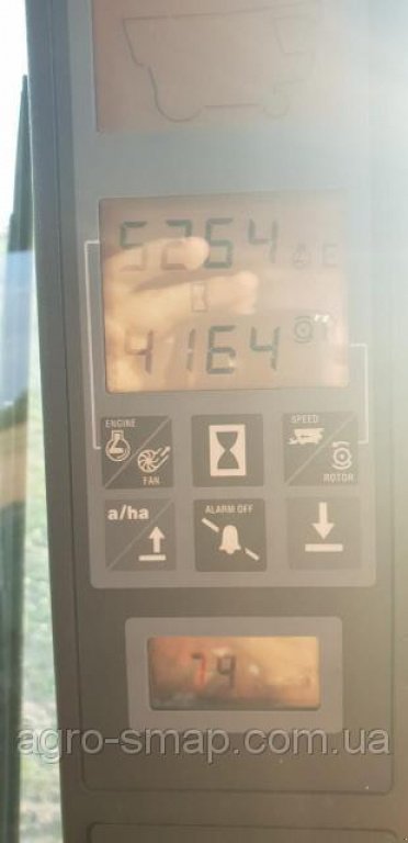 Oldtimer-Mähdrescher des Typs Case IH 2166, Neumaschine in Горохів (Bild 5)