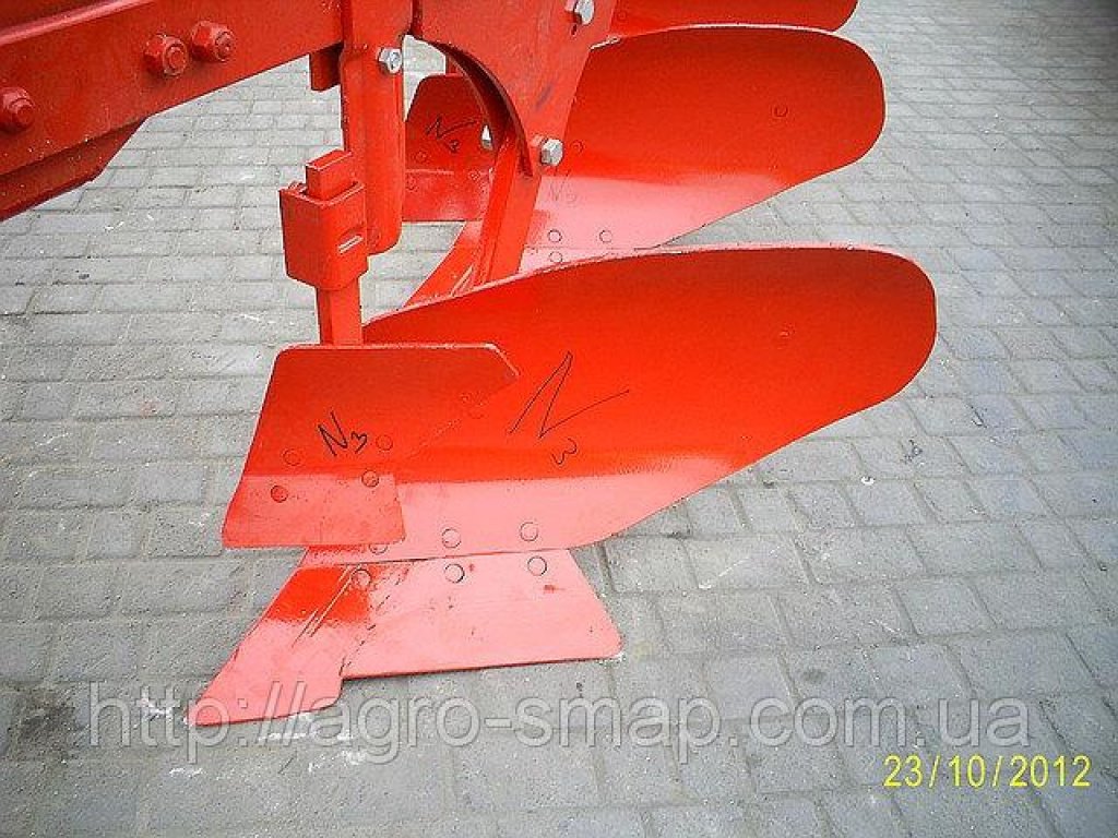 Scheibenpflug des Typs Niemeyer Vollymat Vario 3,  in Горохів (Bild 4)