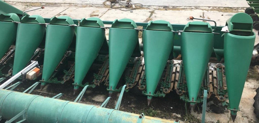 Maispflückvorsatz des Typs John Deere 892,  in Не обрано (Bild 1)