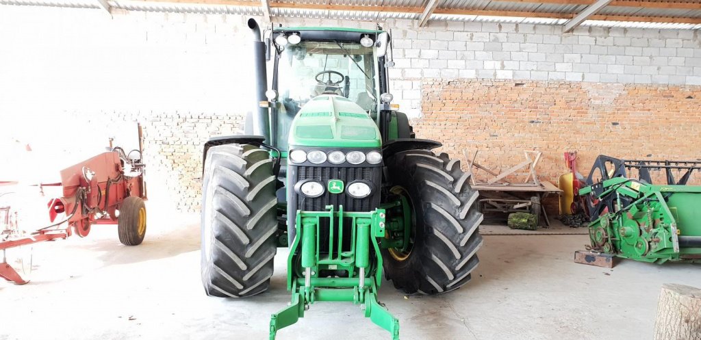 Oldtimer-Traktor des Typs John Deere 8430, Neumaschine in Рівне (Bild 3)