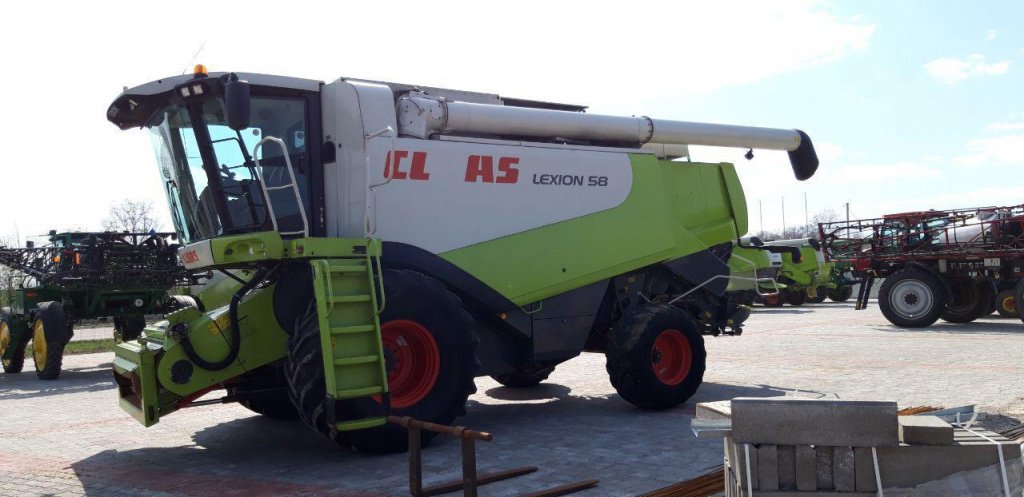 Oldtimer-Mähdrescher des Typs CLAAS Lexion 580, Neumaschine in Рівне (Bild 6)