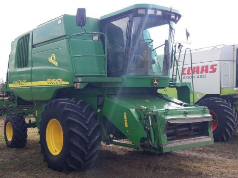 Oldtimer-Mähdrescher des Typs John Deere 9640i WTS, Neumaschine in Рівне (Bild 1)