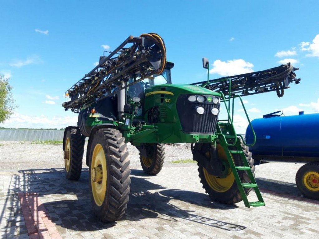 Selbstfahrspritze des Typs John Deere 4830, Neumaschine in Рівне (Bild 3)