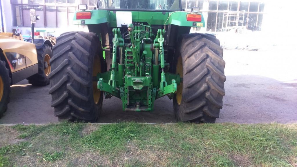 Oldtimer-Traktor des Typs John Deere 7700, Neumaschine in Подворки (Bild 5)