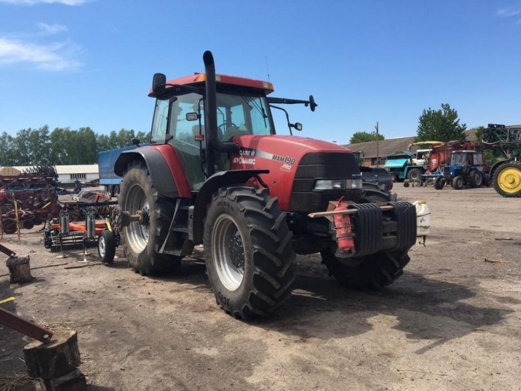 Oldtimer-Traktor des Typs Case IH MXM 190, Neumaschine in Подворки (Bild 1)