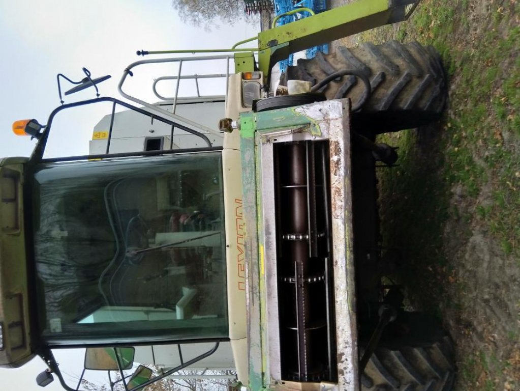 Oldtimer-Mähdrescher des Typs CLAAS Lexion 450, Neumaschine in Не обрано (Bild 8)