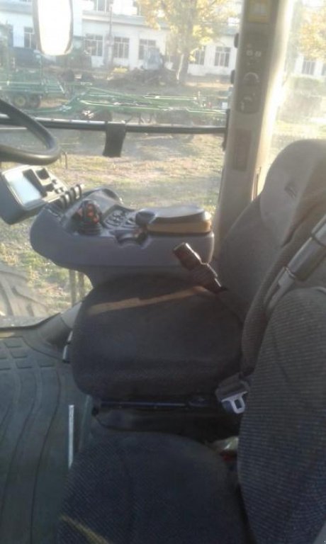 Oldtimer-Traktor des Typs CHALLENGER MT975, Neumaschine in Одеса (Bild 3)