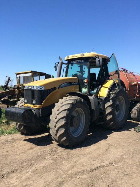 Oldtimer-Traktor des Typs CHALLENGER MT685C, Neumaschine in Кіровоград (Bild 10)