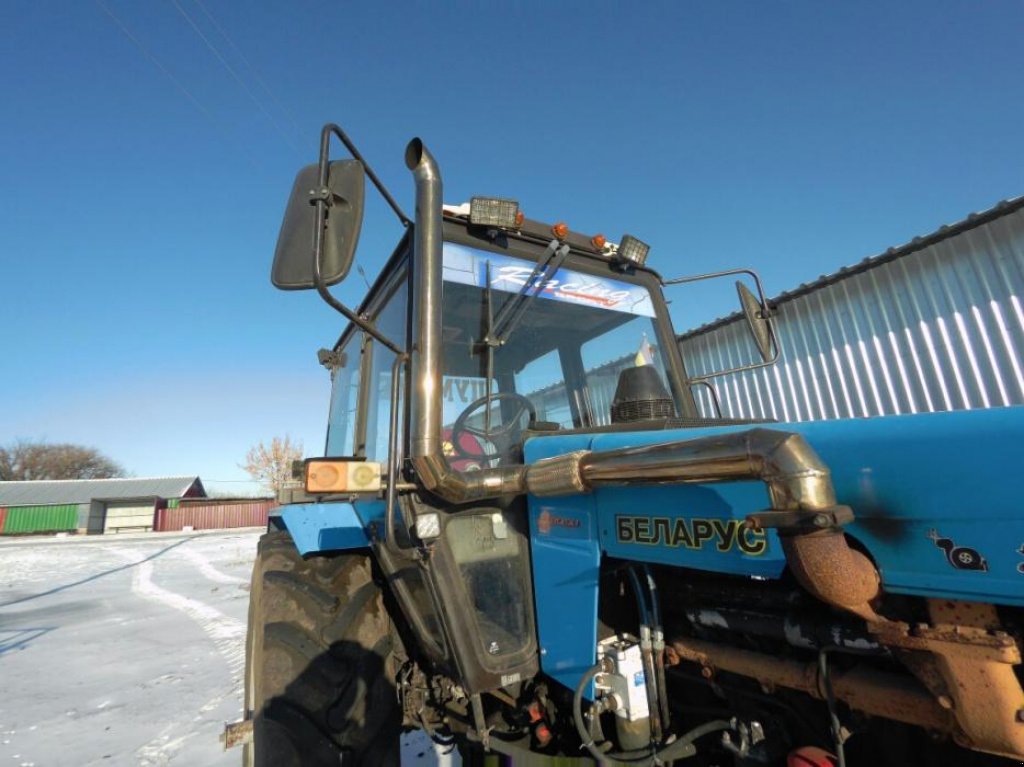 Oldtimer-Traktor des Typs Belarus Беларус-1221.2, Neumaschine in Полтава (Bild 4)