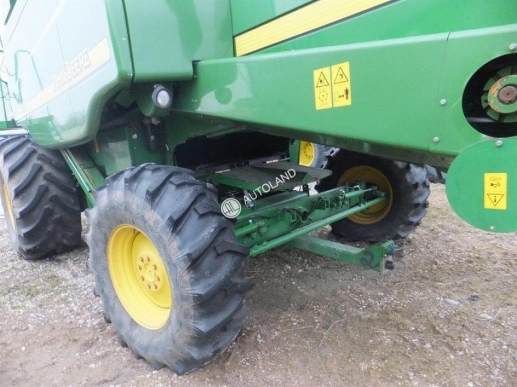 Oldtimer-Mähdrescher des Typs John Deere 9660i WTS, Neumaschine in Здолбунів (Bild 1)