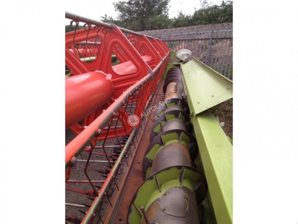 Oldtimer-Mähdrescher des Typs CLAAS Lexion 480, Neumaschine in Здолбунів (Bild 7)