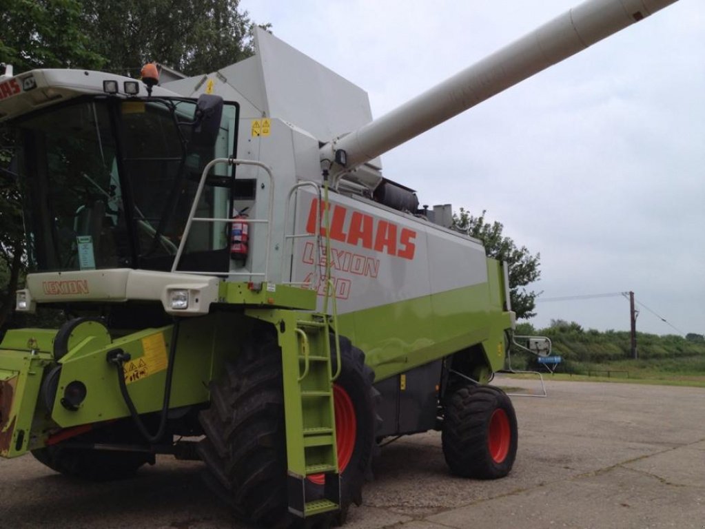 Oldtimer-Mähdrescher des Typs CLAAS Lexion 480, Neumaschine in Здолбунів (Bild 3)