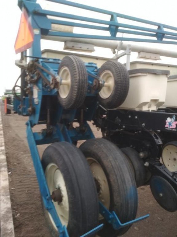 Gareeggenfelder des Typs Kinze 3600, Gebrauchtmaschine in Рівне (Bild 5)