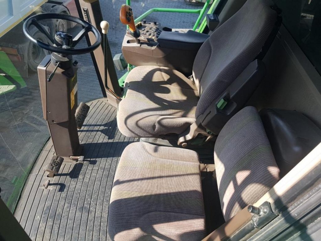 Oldtimer-Mähdrescher des Typs John Deere 9680 WTS, Neumaschine in Рівне (Bild 5)