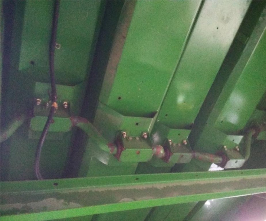 Oldtimer-Mähdrescher des Typs John Deere 9650W, Neumaschine in Рівне (Bild 3)