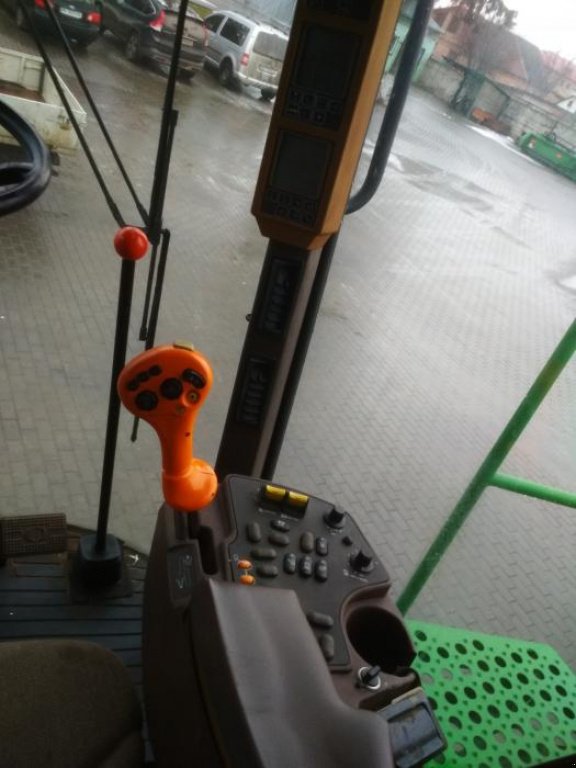 Oldtimer-Mähdrescher des Typs John Deere 9650W, Neumaschine in Рівне (Bild 2)