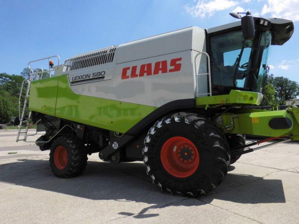 Oldtimer-Mähdrescher des Typs CLAAS Lexion 580, Neumaschine in Рівне (Bild 3)