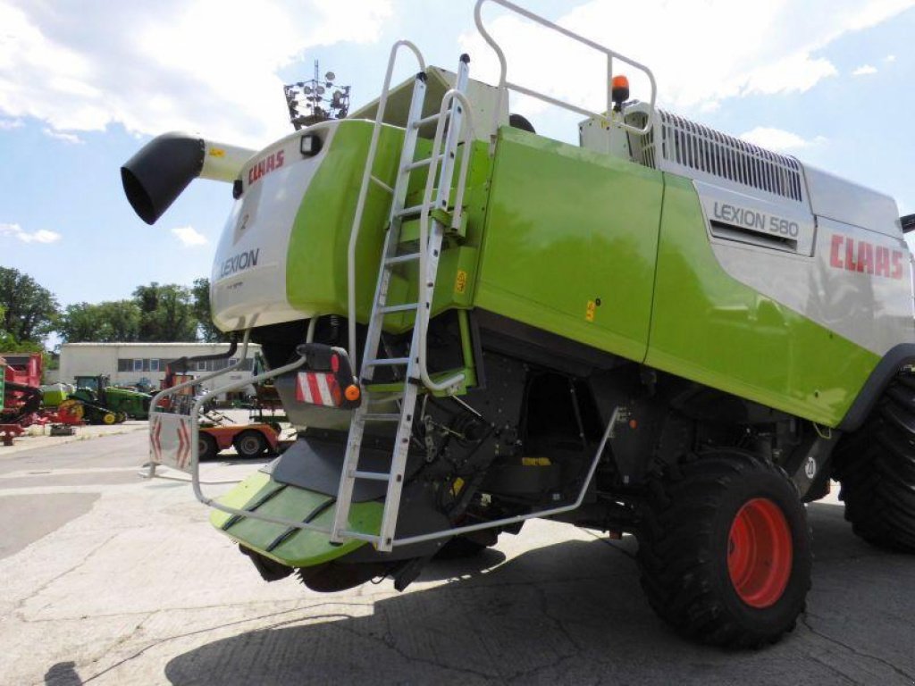 Oldtimer-Mähdrescher des Typs CLAAS Lexion 580, Neumaschine in Рівне (Bild 5)