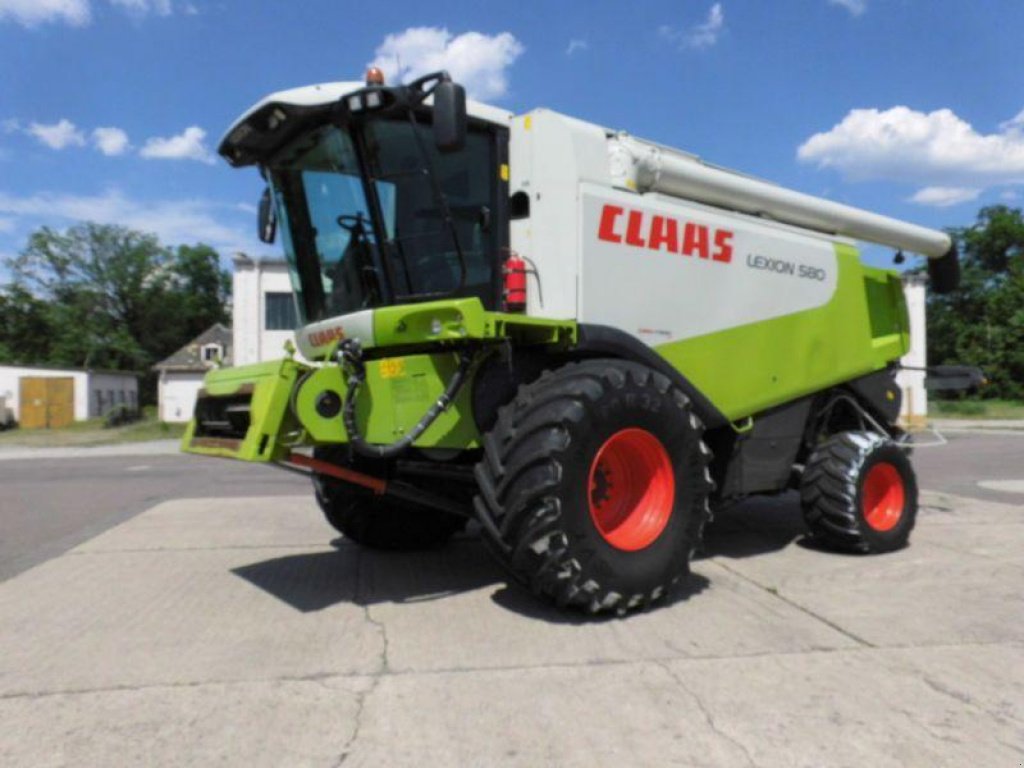 Oldtimer-Mähdrescher des Typs CLAAS Lexion 580, Neumaschine in Рівне (Bild 4)