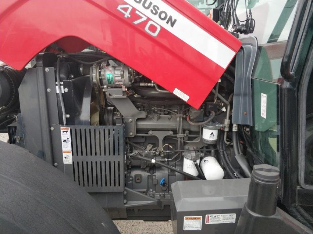 Oldtimer-Traktor des Typs Massey Ferguson 470 Xtra, Neumaschine in Дніпро (Bild 9)
