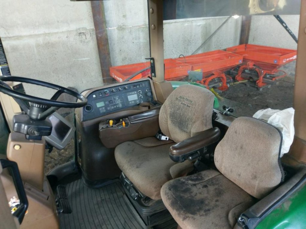 Oldtimer-Traktor des Typs John Deere 8330, Neumaschine in Дніпро (Bild 3)