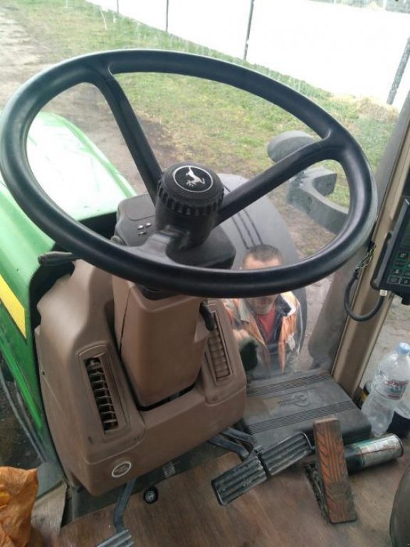 Oldtimer-Traktor des Typs John Deere 8520, Neumaschine in Дніпро (Bild 8)