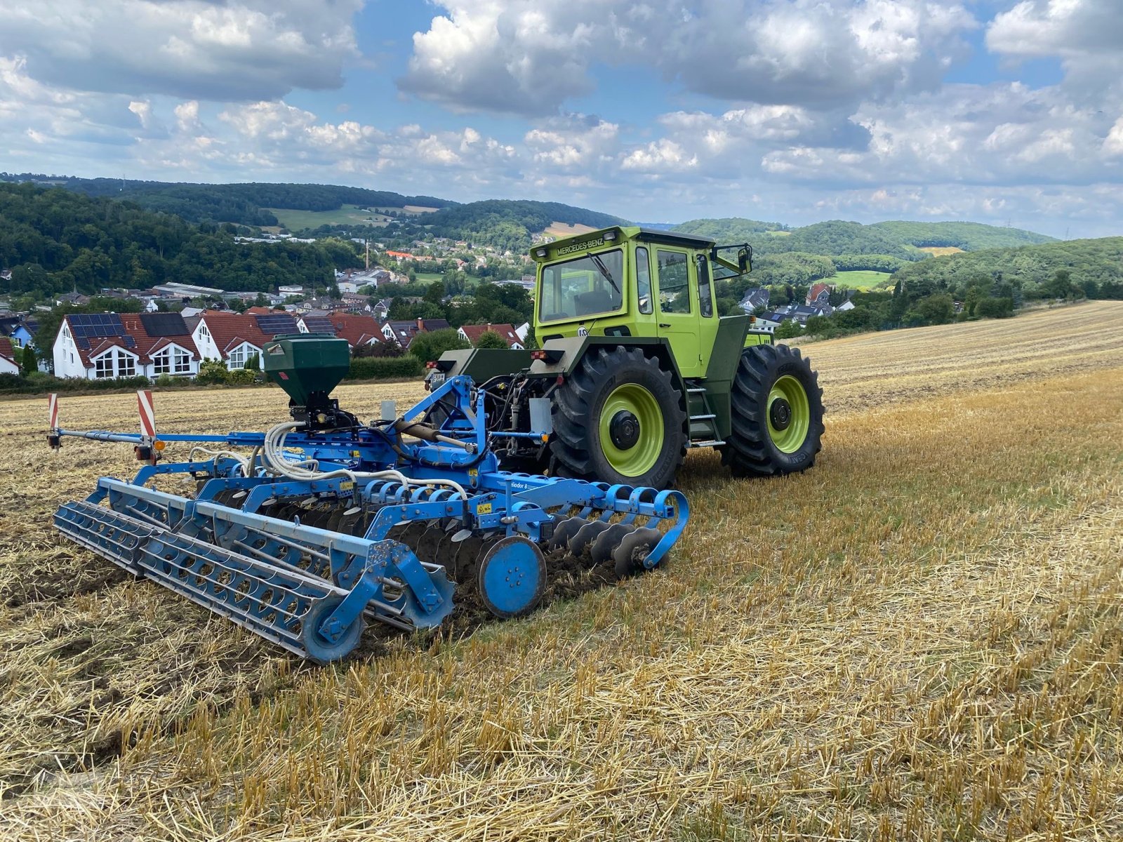 Sämaschine des Typs Delimbe T15 Pneumatikstreuer Mikrogranulat Streuer Zwischenfruchtstreuer Nachsaatgerät, Neumaschine in Kötzting (Bild 5)
