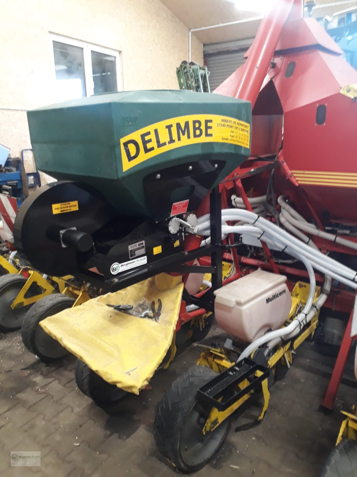 Sämaschine des Typs Delimbe T18 H Pneumatikstreuer Zwischenfruchtstreuer Mikrogranulatstreuer pneumatisches Sägerät Nachsaatgerät Nachsaat, Neumaschine in Kötzting (Bild 8)