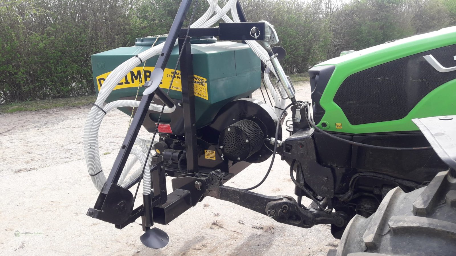 Sämaschine des Typs Delimbe T18 H Pneumatikstreuer Zwischenfruchtstreuer Mikrogranulatstreuer pneumatisches Sägerät Nachsaatgerät Nachsaat, Neumaschine in Kötzting (Bild 9)