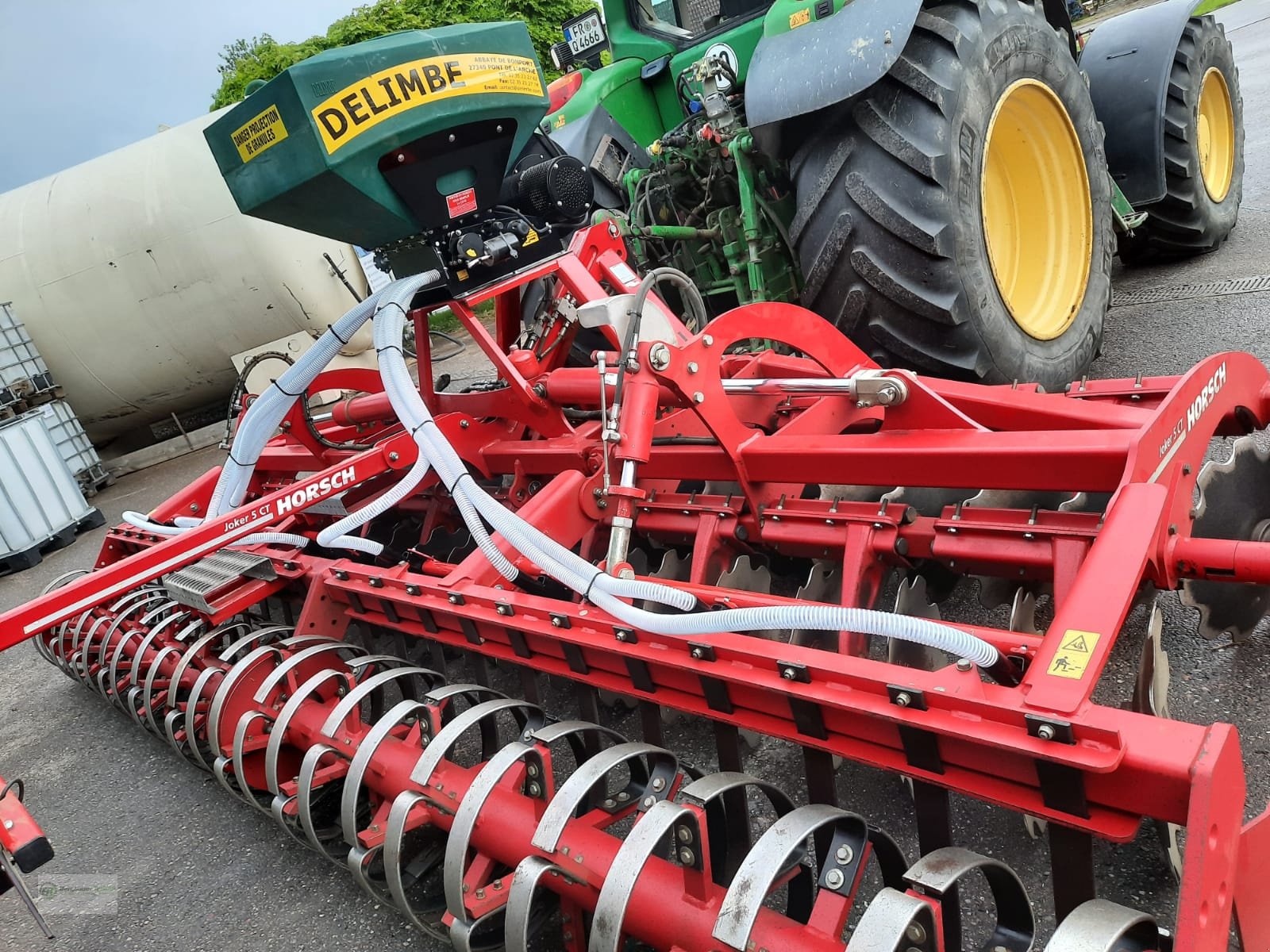 Sämaschine des Typs Delimbe T18 H Pneumatikstreuer Zwischenfruchtstreuer Mikrogranulatstreuer pneumatisches Sägerät Nachsaatgerät Nachsaat, Neumaschine in Kötzting (Bild 10)