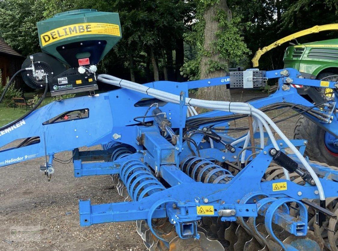 Sämaschine des Typs Delimbe T18 H Pneumatikstreuer Zwischenfruchtstreuer Mikrogranulatstreuer pneumatisches Sägerät Nachsaatgerät Nachsaat, Neumaschine in Kötzting (Bild 17)