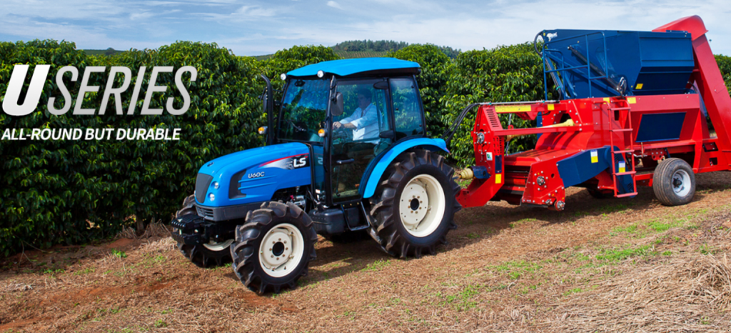 Oldtimer-Traktor des Typs LS Tractor U 60, Neumaschine in Бровари (Bild 8)