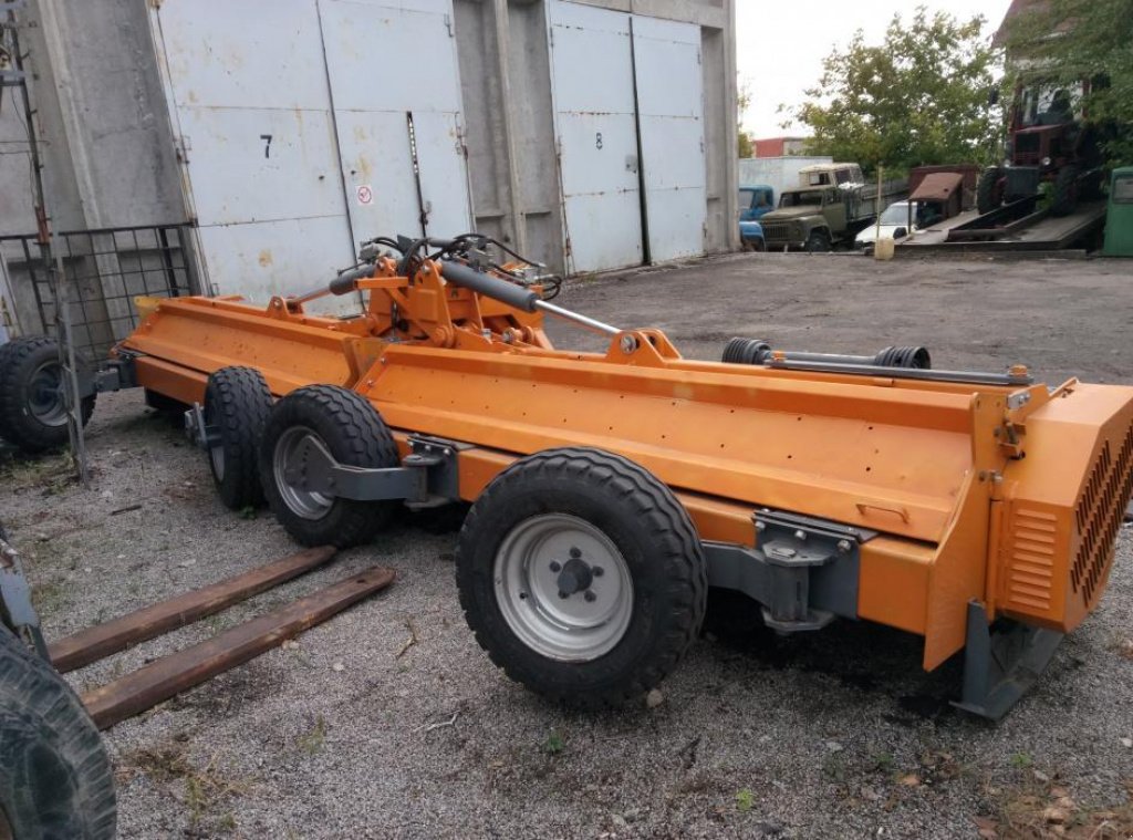 Straßenfräse des Typs Falc Kronos 6400, Gebrauchtmaschine in Кіровоград (Bild 1)