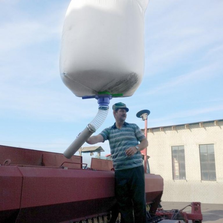 Sandstreuer & Salzstreuer des Typs DCM GR 2 CA, Gebrauchtmaschine in Кременчук (Bild 2)