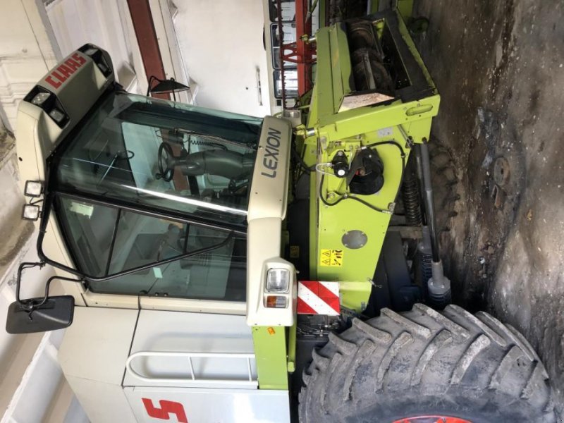 Oldtimer-Mähdrescher des Typs CLAAS 460, Neumaschine in Горохів (Bild 1)