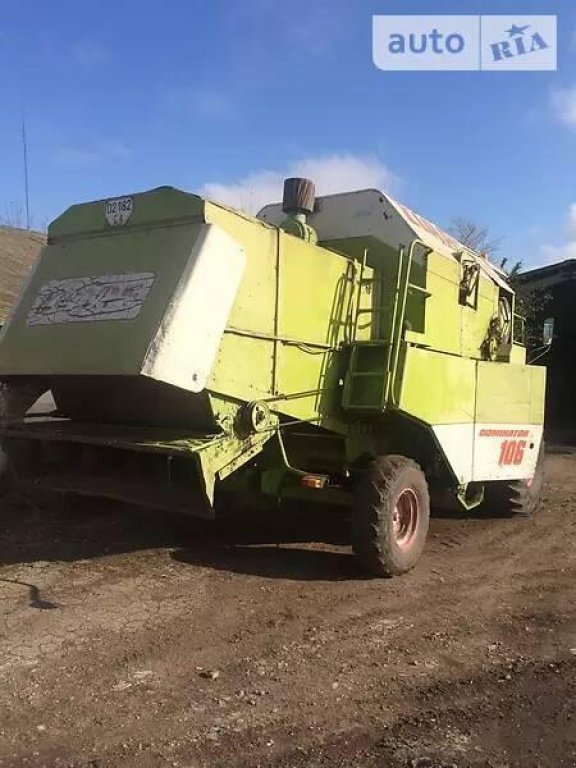 Oldtimer-Mähdrescher des Typs CLAAS Dominator 106, Neumaschine in Білополля (Bild 7)