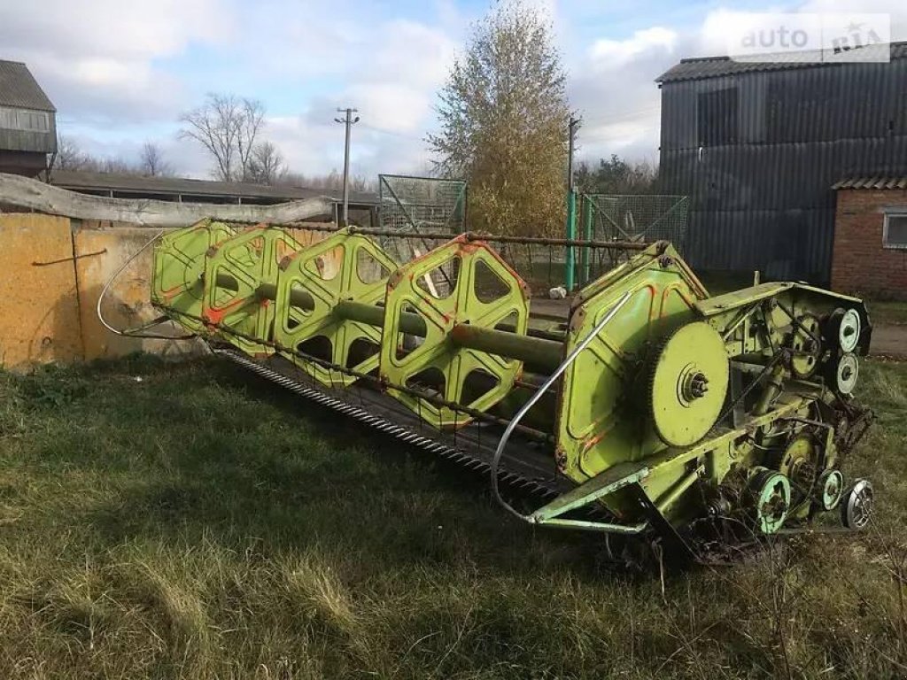 Oldtimer-Mähdrescher des Typs CLAAS Dominator 106, Neumaschine in Білополля (Bild 10)