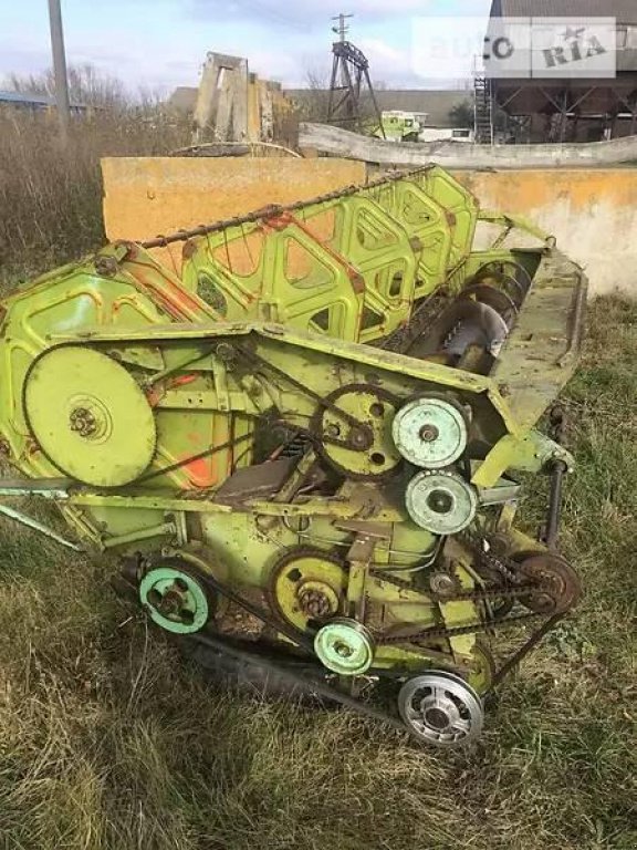 Oldtimer-Mähdrescher des Typs CLAAS Dominator 106, Neumaschine in Білополля (Bild 8)