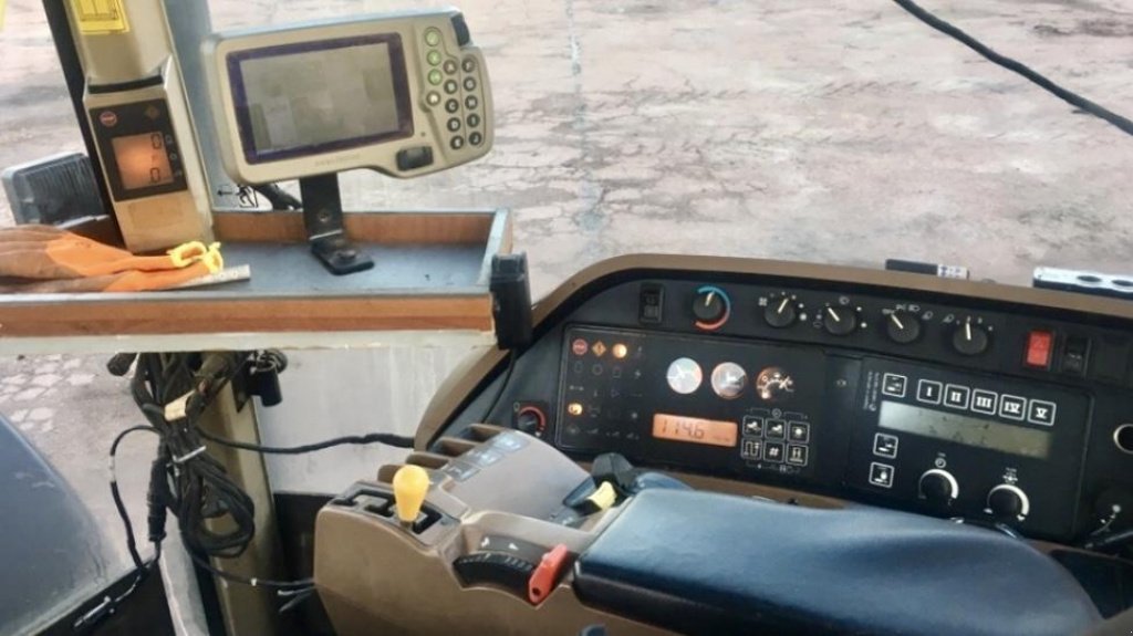 Oldtimer-Traktor des Typs John Deere 8300, Neumaschine in Житомир (Bild 7)