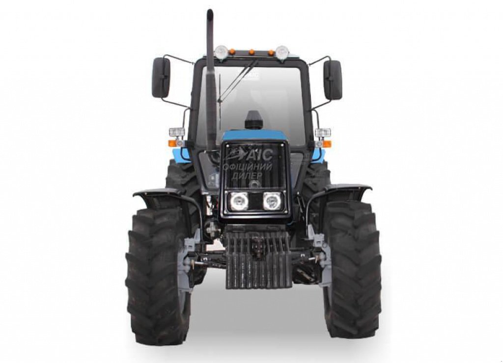 Oldtimer-Traktor des Typs Belarus Беларус-1221.2, Neumaschine in Київ (Bild 1)