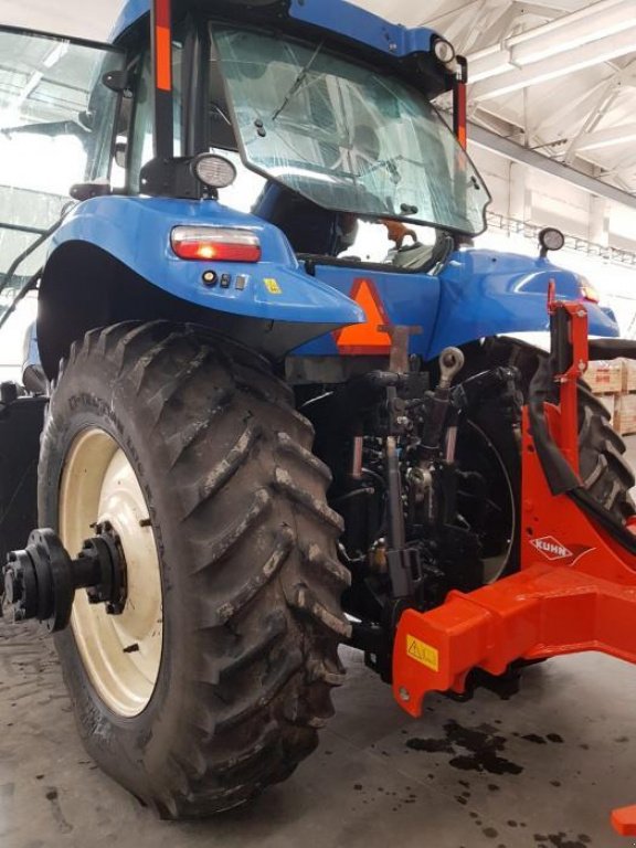 Oldtimer-Traktor des Typs New Holland T8.390, Neumaschine in Кропивницький (Bild 3)