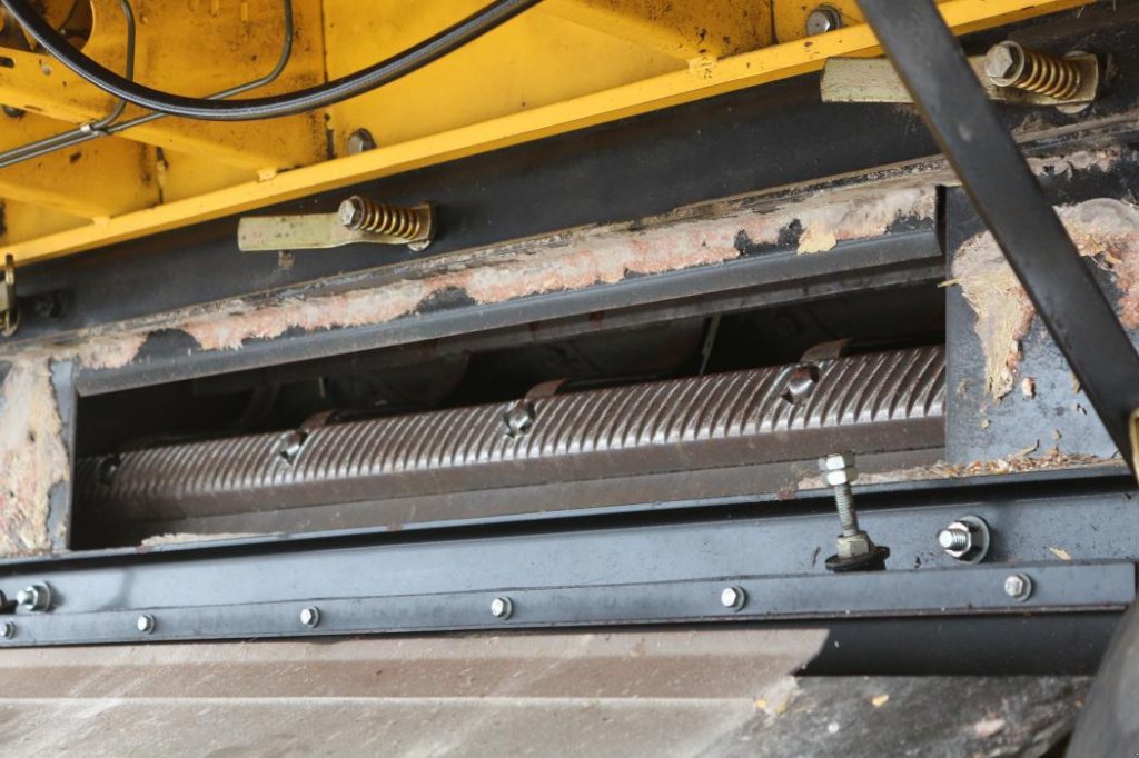 Oldtimer-Mähdrescher des Typs New Holland TC5080, Gebrauchtmaschine in Кропивницький (Bild 10)