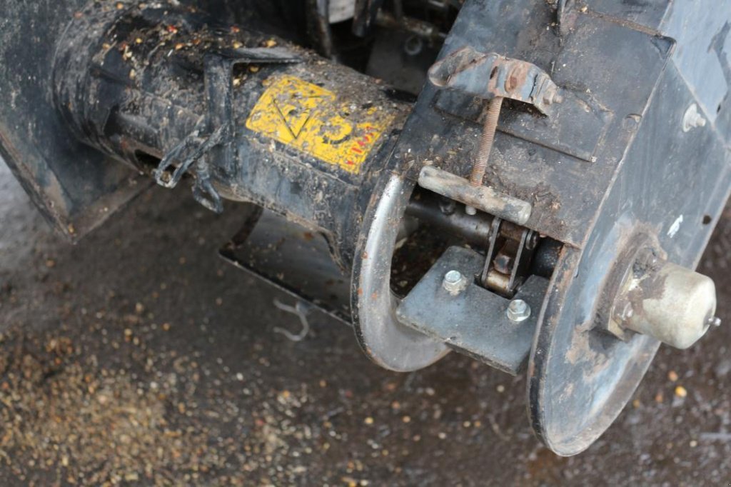 Oldtimer-Mähdrescher des Typs New Holland TC5080, Gebrauchtmaschine in Кропивницький (Bild 11)