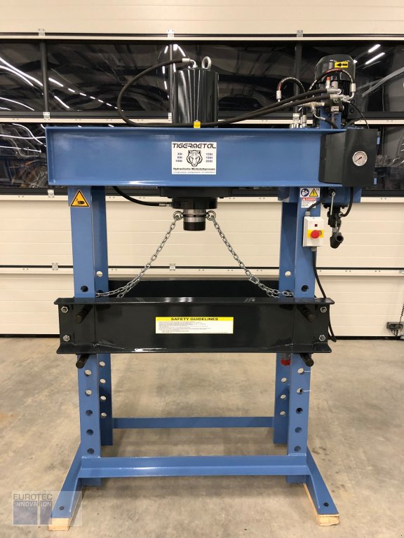 Sonstige Pressen des Typs Tigermetal Werkstattpresse 100 Tonnen, Neumaschine in Burtenbach (Bild 4)