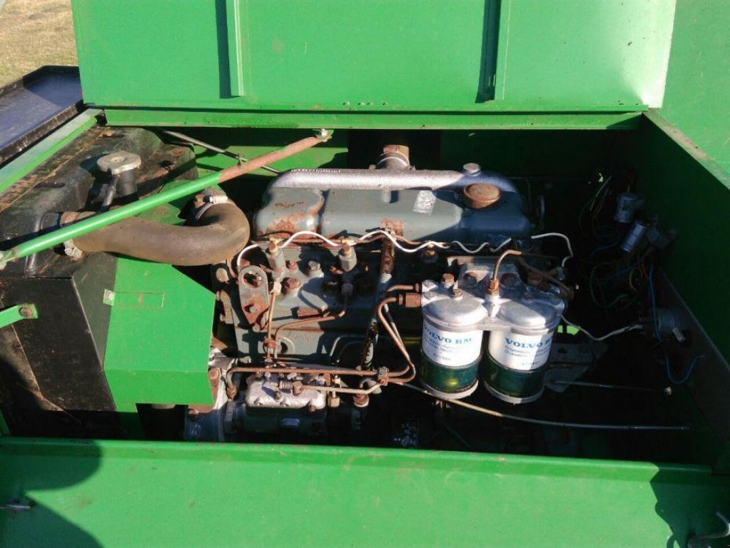 Oldtimer-Mähdrescher des Typs Volvo 1110, Gebrauchtmaschine in Калуш (Bild 11)