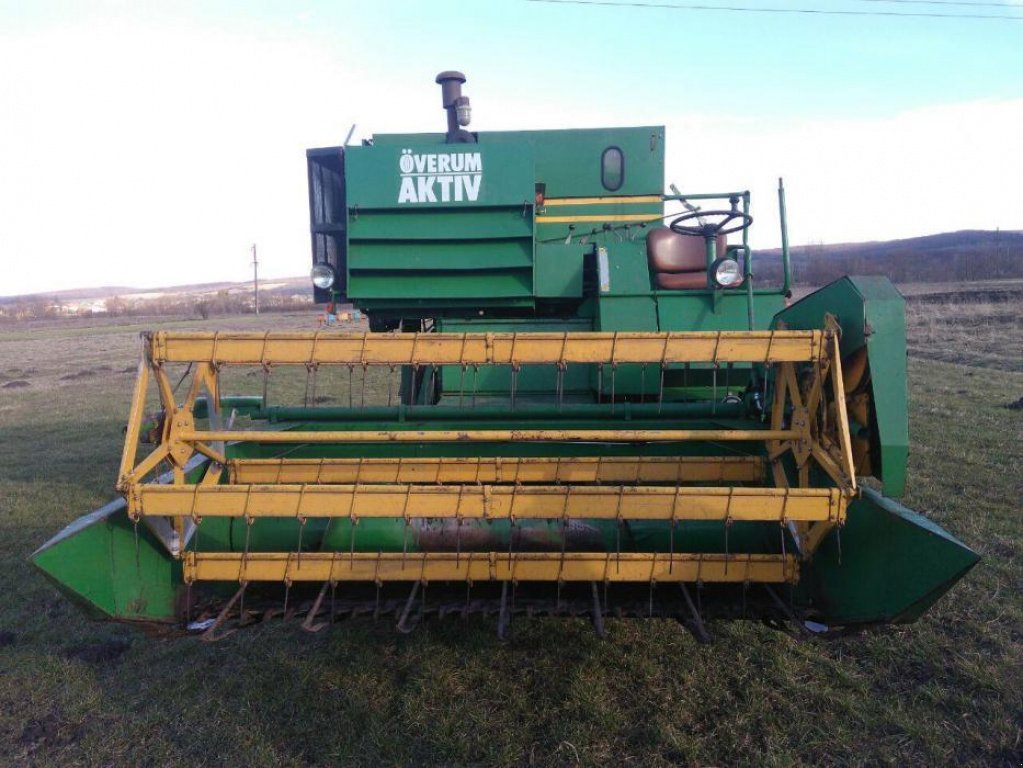 Oldtimer-Mähdrescher des Typs Volvo 1110, Gebrauchtmaschine in Калуш (Bild 4)